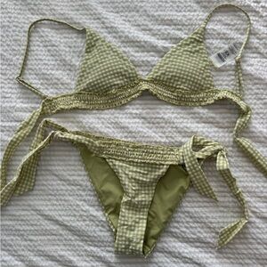 Kittenish gingham green bikini